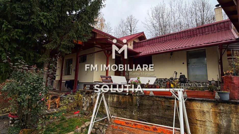 Casă de  vânzare cu vedere panoramică - Poză 22