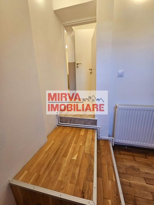 🏢 Spațiu de birouri – 5 camere, 3 băi – Mansardă vilă, Central - Poză 36
