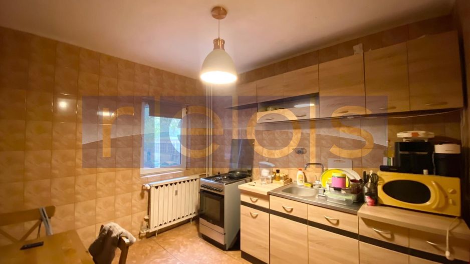 DE VANZARE APARTAMENT SPATIOS 4 CAMERE | 2 BALCOANE | ZONA SEBASTIAN - VULCAN - Poză 9
