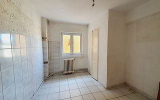 Apartament cu 3 camere decomandate, Cetate - zona Liceului Sportiv - Poză 5