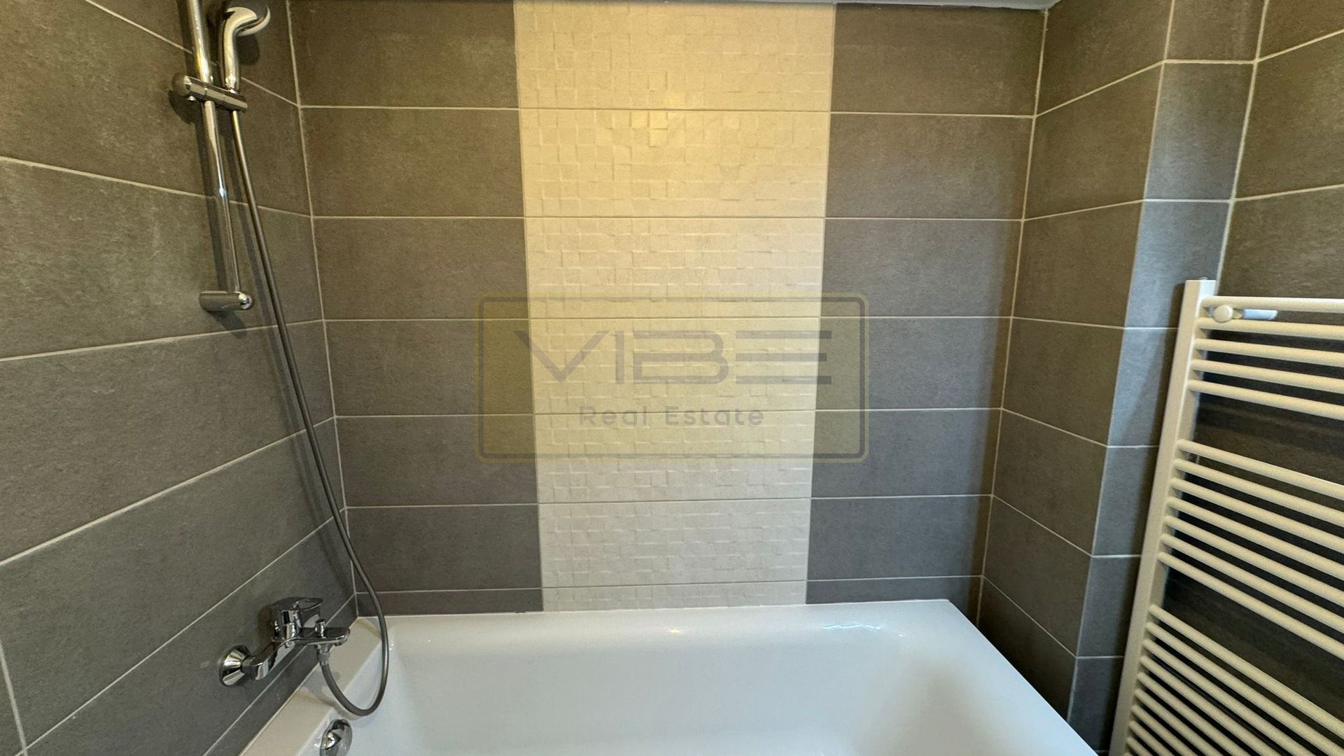 Apartament 1 cam 42 mp Complex Conest Evolution - Poză 15