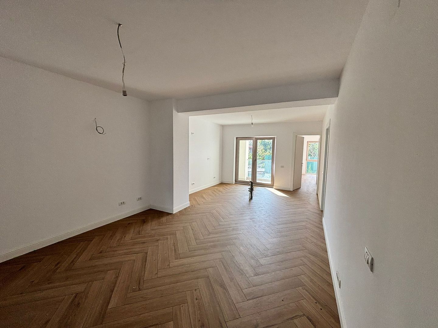 4 Camere I Spatios I Loc Parcare - Poză 5