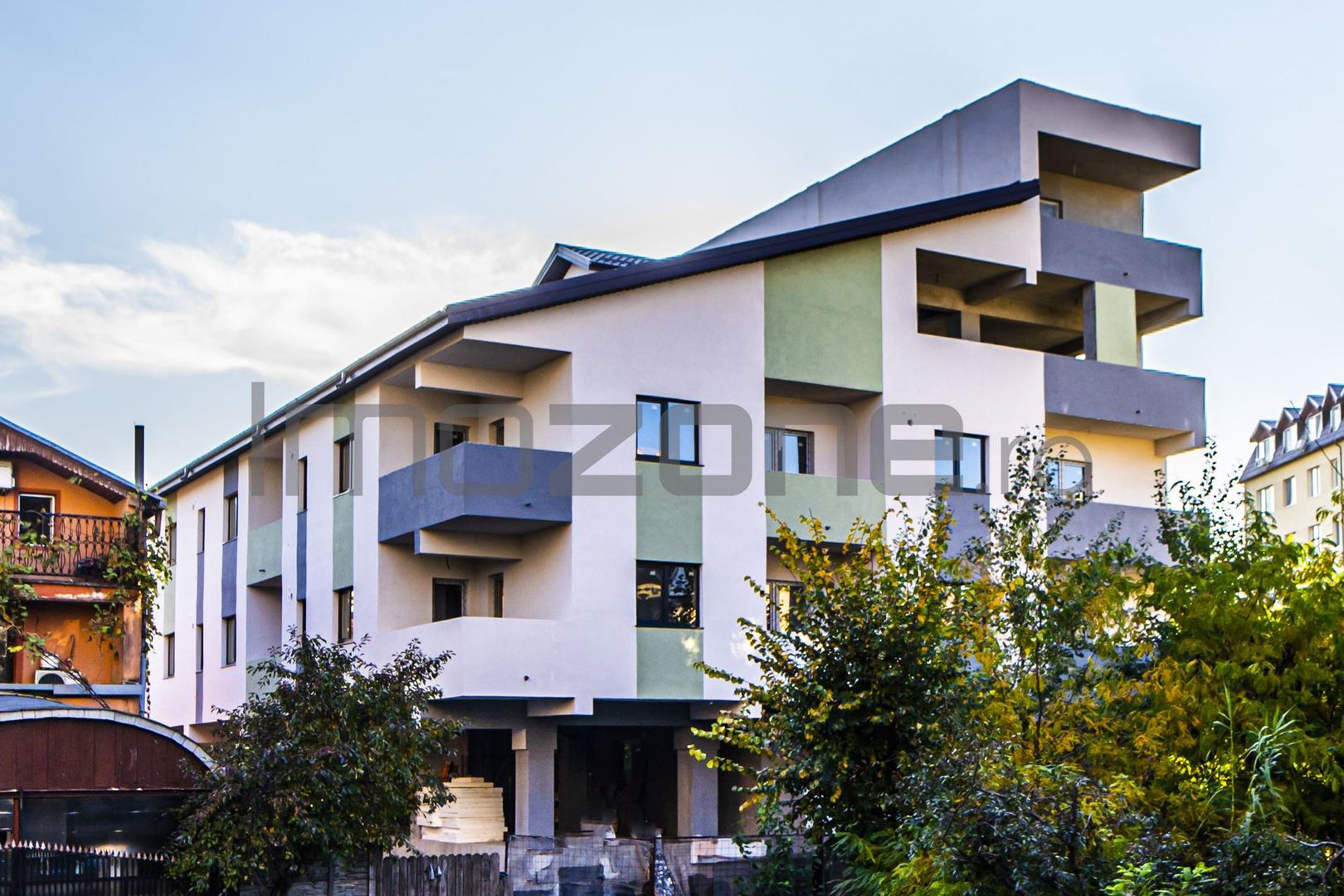 3 Camere, 86 mp, decomandat, 2 balcoane, zona de case, Militari-Margelelor - Poză 1