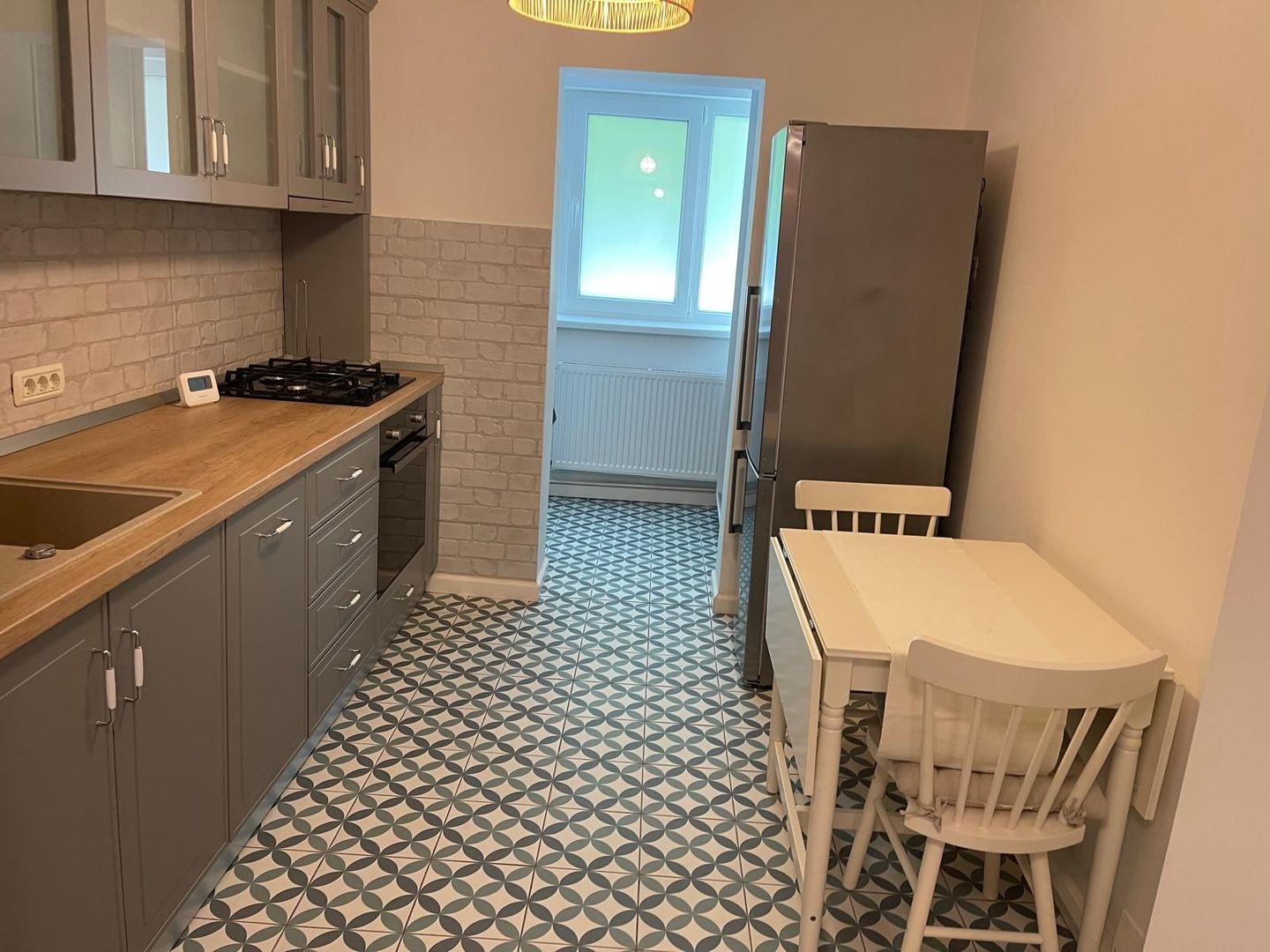 Vanzare apartament 3 camere, bloc 1983, centrala, Titan-Fizicienilor - Poză 1