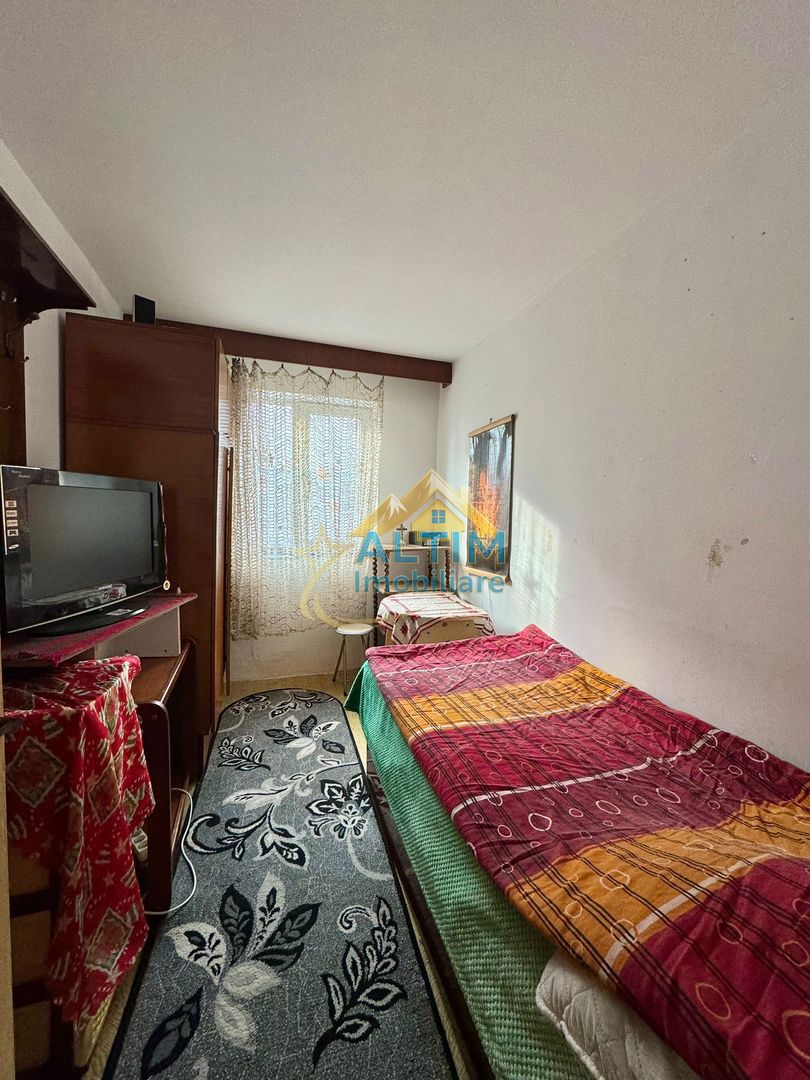 Apartament cu 3 camere, etaj intermediar, cartierul Astra - Poză 6