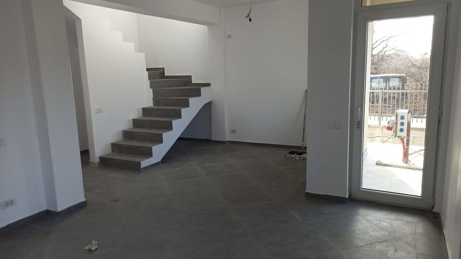 vila gata in duplex/5cam+2bai+150mp curte libera/comBerceni -Ilfov - Poză 4