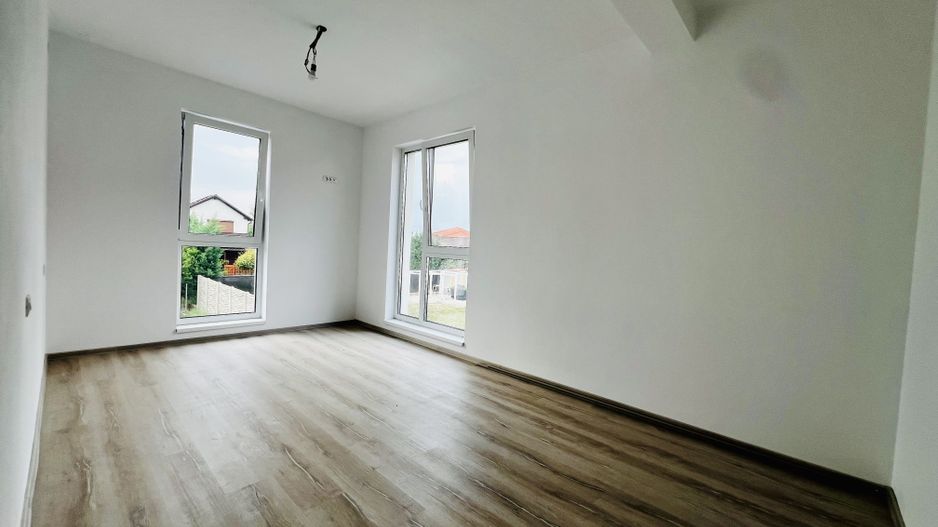 Duplex nou cu 4 dormitoare -Dumbravita, la 5 minute de Parcul Central - Poză 12