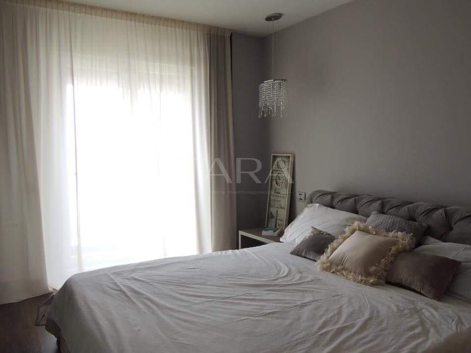 Penthouse de lux cu 3 camere în zona Centrală !! - Poză 4