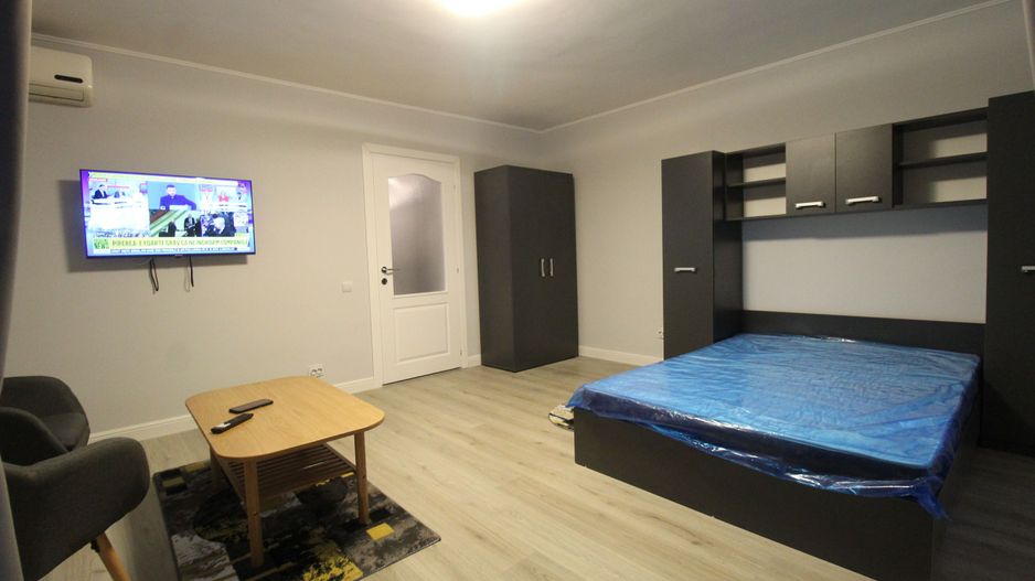 Studio- prima inchiriere - Piata Alba Iulia - Decebal - vedere Rond - Poză 1