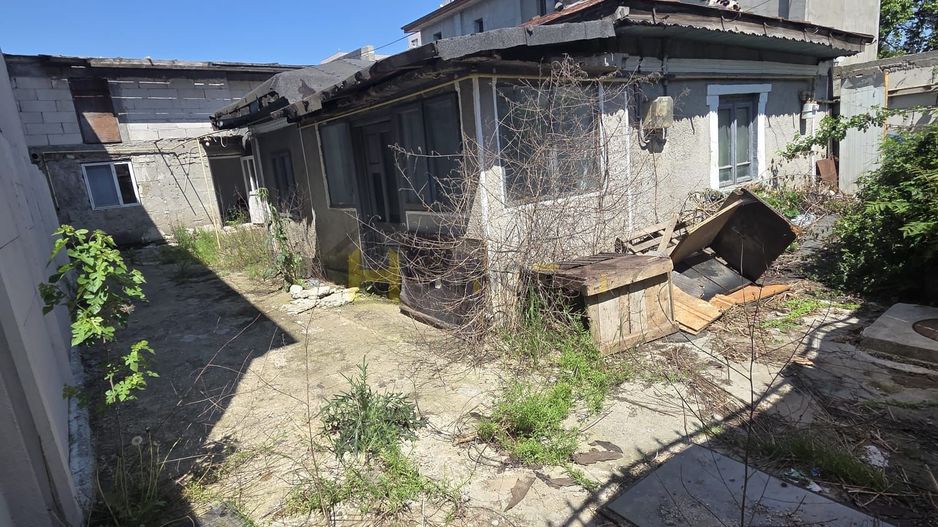 Teren cu Casa demolabila Gaz Curent Canalizare zona Titan Auchan - Poză 4