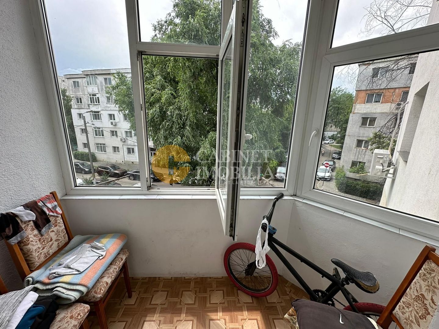 Nicolina- 3 Camere Decomandat -Etaj 2 Bloc 1986 -73mMp - Poză 5