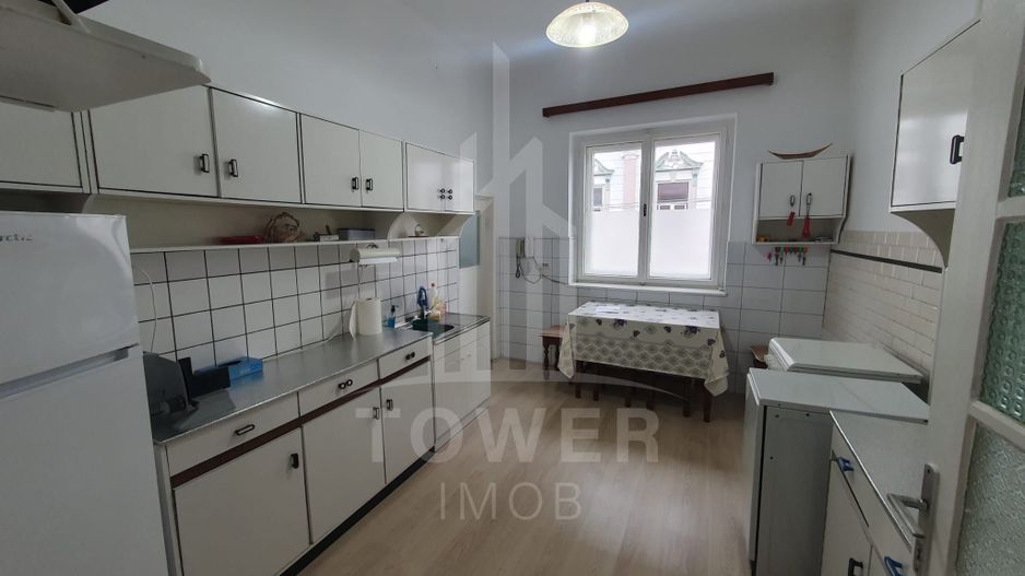 Apartament la casa de vânzare - 130 mp garaj -central  - ULB Sibiu - Poză 5