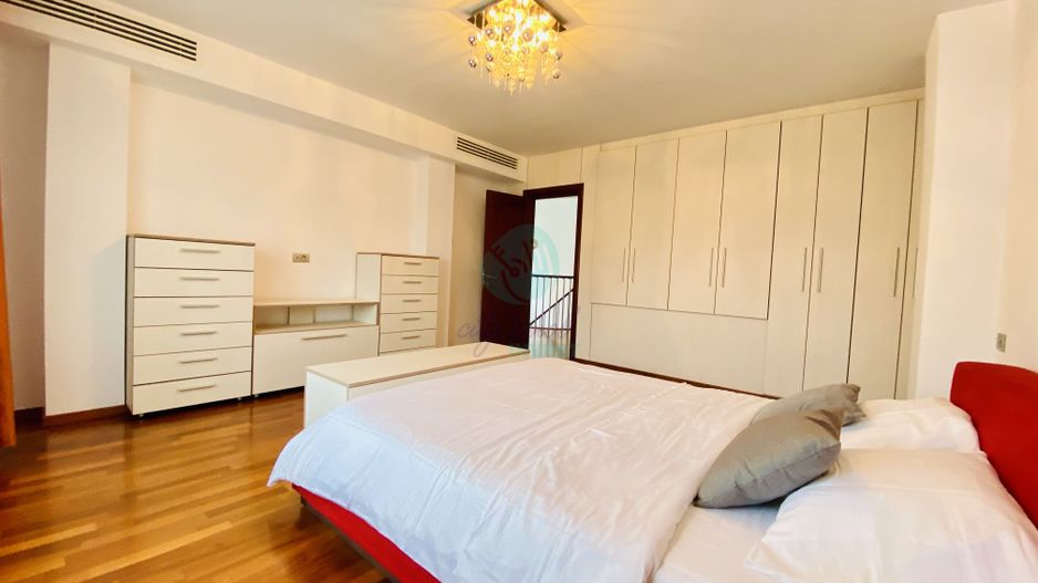 Duplex Penthouse with Panoramic View - Poză 11