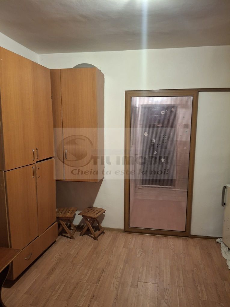 Vând camera de cămin transformata in garsoniera in spate la Jumbo - Poză 4