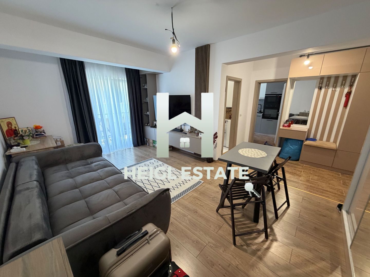 Apartament cu o camera decomandat in Giroc - Poză 1