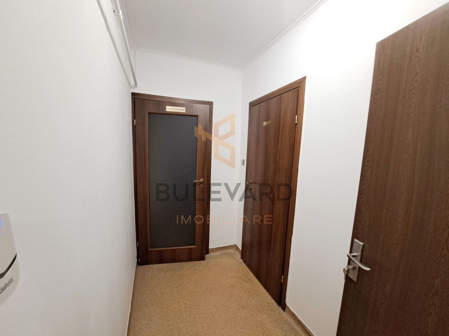 Spatiu comercial pretabil pentru activitati medicale, servicii, comert! - Poză 15