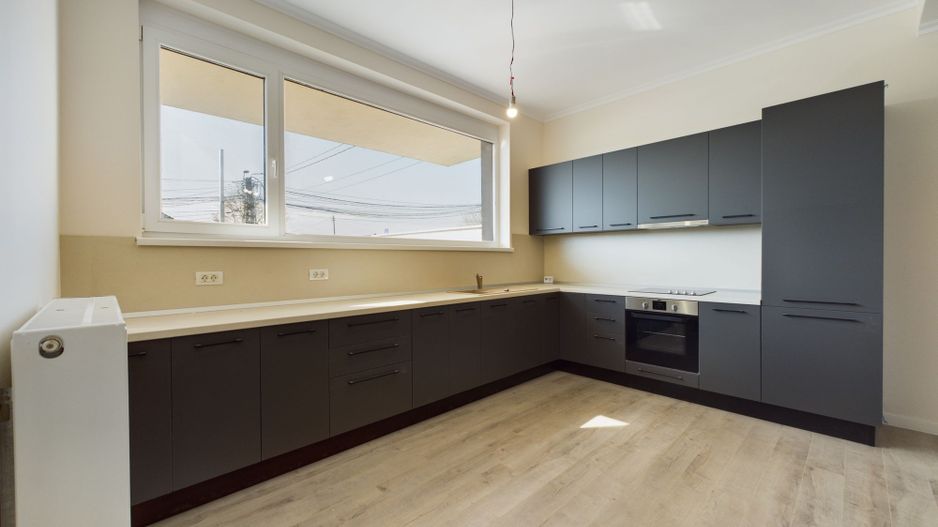 Casă înșiruită la cheie Aradul Nou - Poză 1