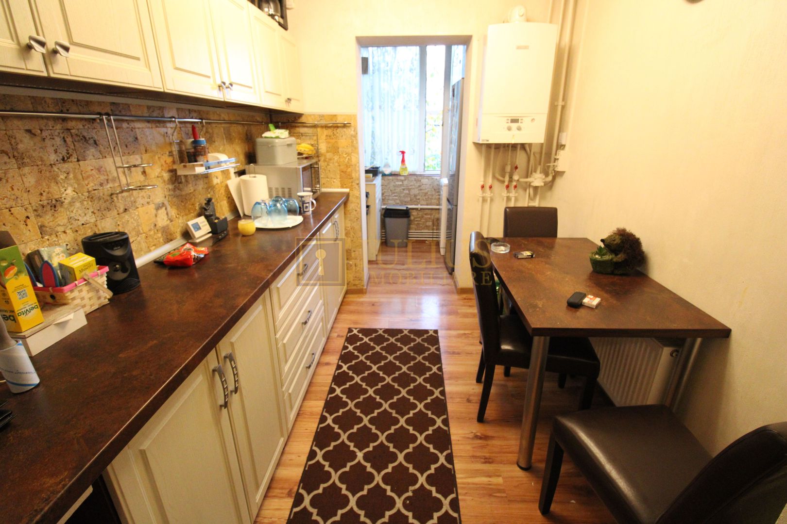 Zona Lipovei, 3 camere, centrala proprie. - Poză 7