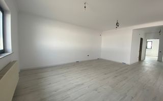 Valu lui Traian (COD 07) Casă P+M cu 5 camere, teren de 517 mp - Poză 22