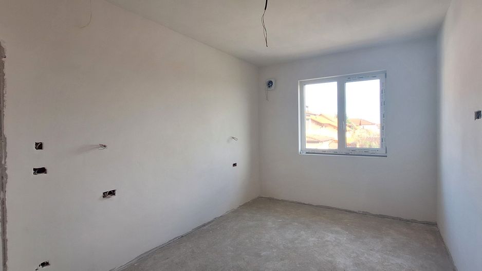 Casa cu garaj- contructie tip duplex - Poză 9