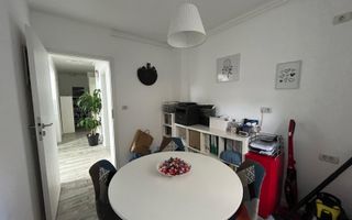 Birou shared (coworking)cu grădină, terasă si parcare proprie - Poză 6