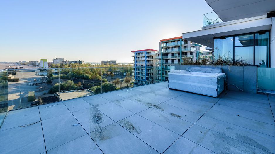 Apartament de 5 camere spațios, situat în zona Nord din Constanța - Poză 17