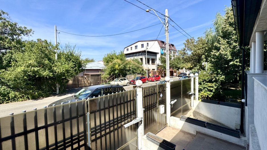 Vila cu 5 camere *344mp* + 400mp Teren // Zona Bucurestii Noi - Poză 21
