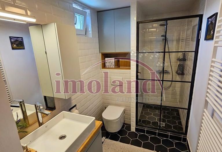 Duplex de poveste - 3 camere - inchiriere - Mitropolie - Poză 15