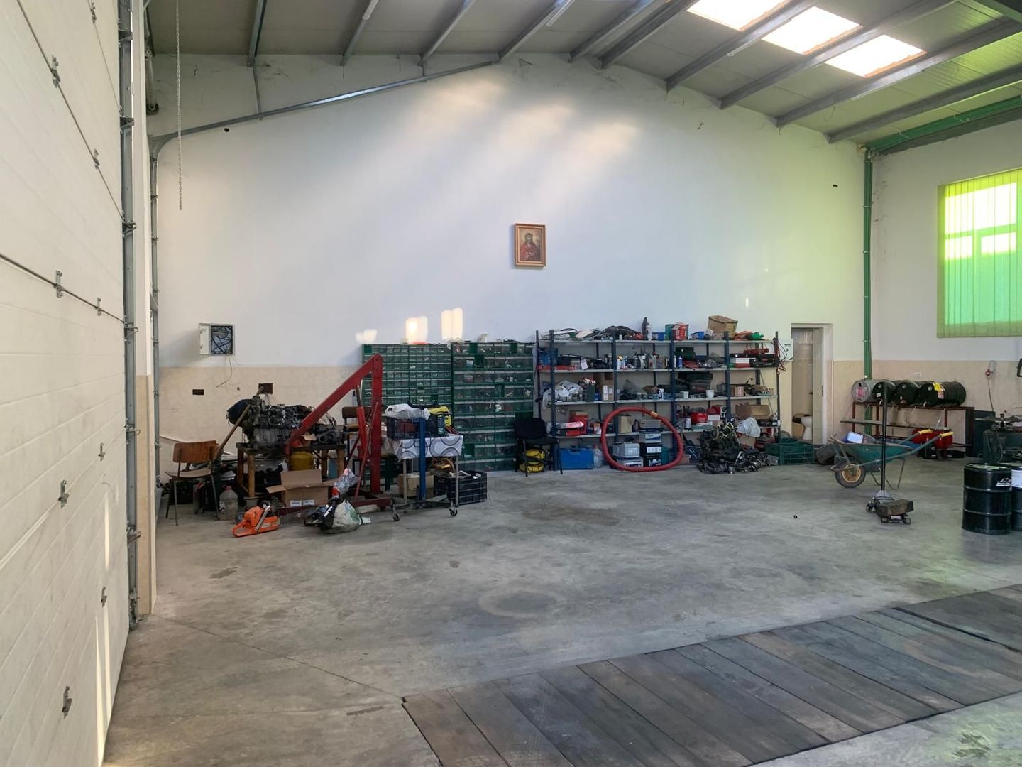 HALA / SPATIU DE INCHIRIAT IN MARGINEA - Poză 2