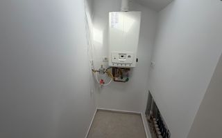 NOU. Disponibil imediat. Decomandat. Zona Soarelui - Poză 4