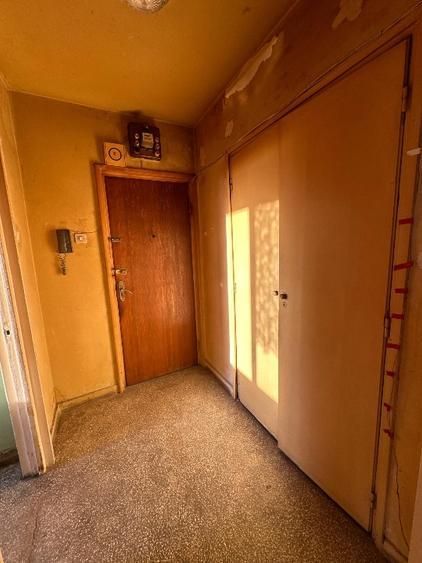 3 camere Obor – Veranda Mall | Bloc reabilitat | Ideal pentru renovare după gust - Poză 6