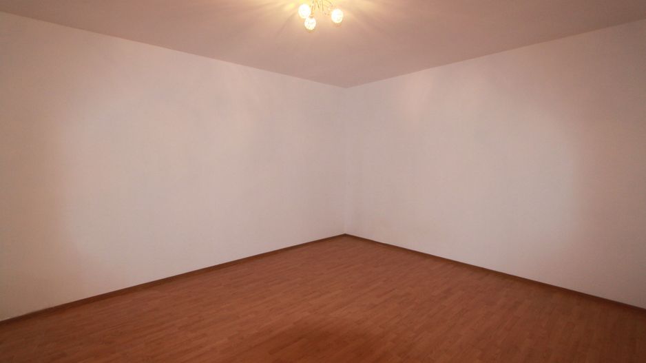 Casa singur in curte-zona Girocului - Poză 9