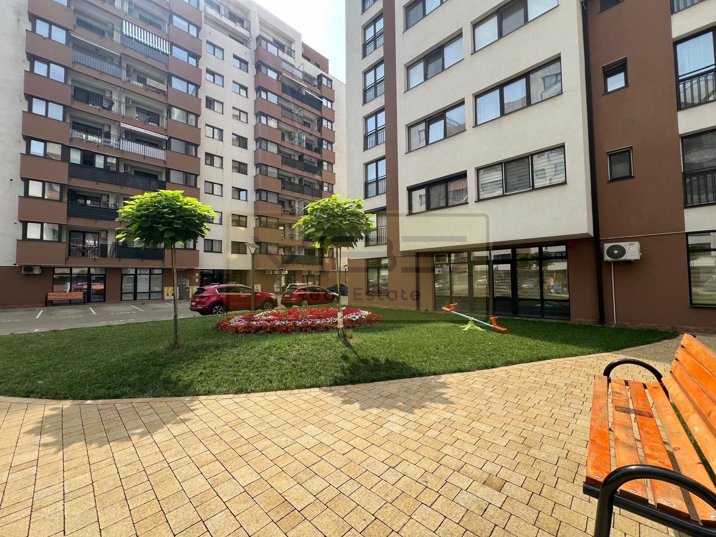 Apartament 2 camere modern Newton Tatarasi - Poză 2