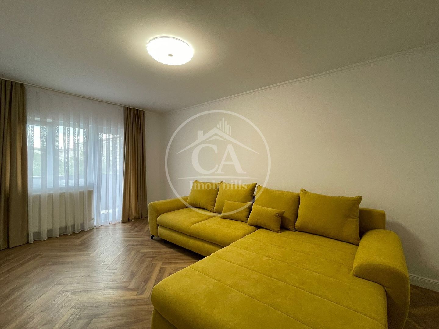Apartament cu 3 camere de inchiriat în zona Calea Aradului, Oradea - Poză 2