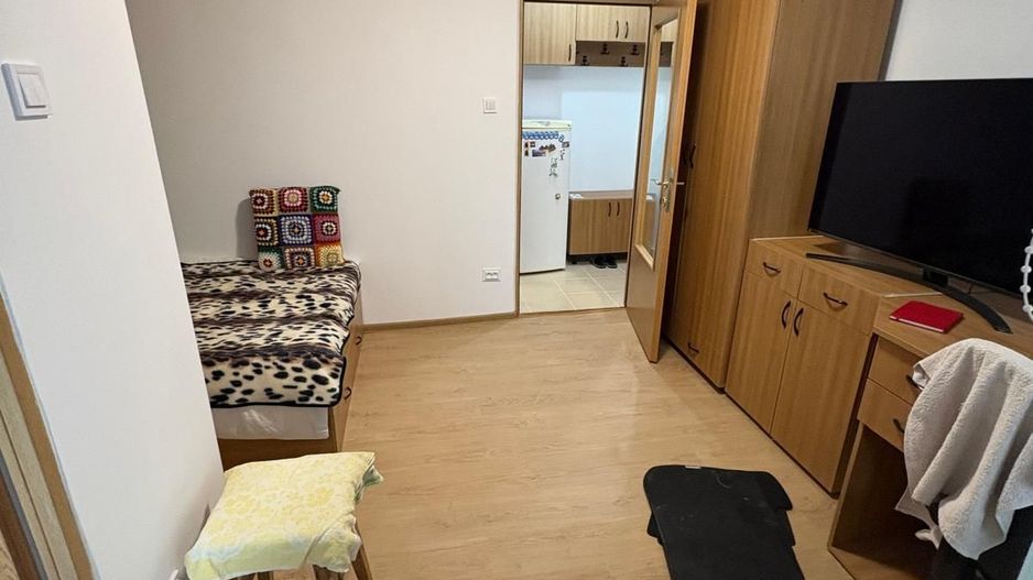 Vanzare Garsoniera zona Giulesti - Poză 3