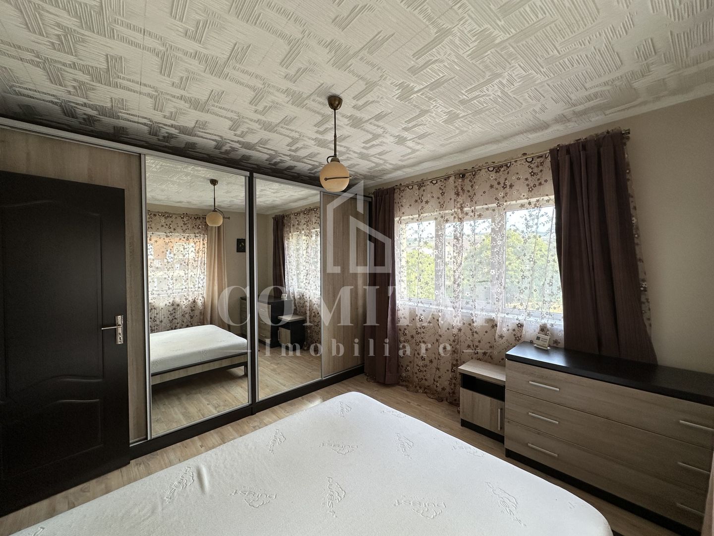 Apartament cu 3 camere | Loc de parcare | Etaj intermediar | Bună Ziua - Poză 9