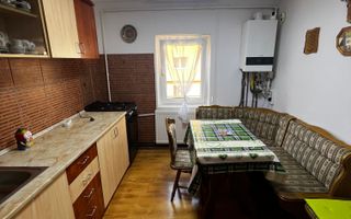 Apartament 3 camere decomandat, 2 bai - zona Racadau - Poză 7