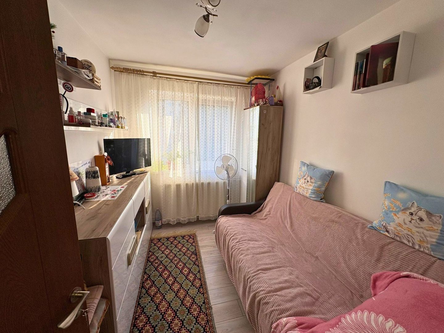 Apartament 2 camere decomandat zona Simeria (lângă piața Dolar) - Poză 5