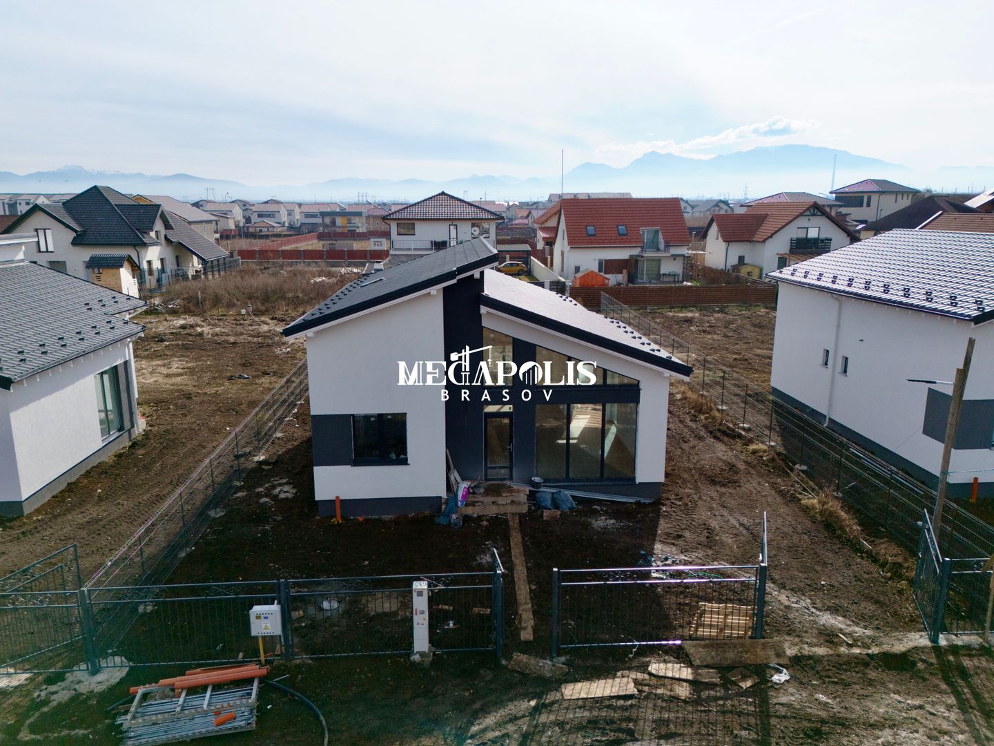 Casă individuală | Poalele Dealului Lempeș | Teren 600 mp - Poză 1