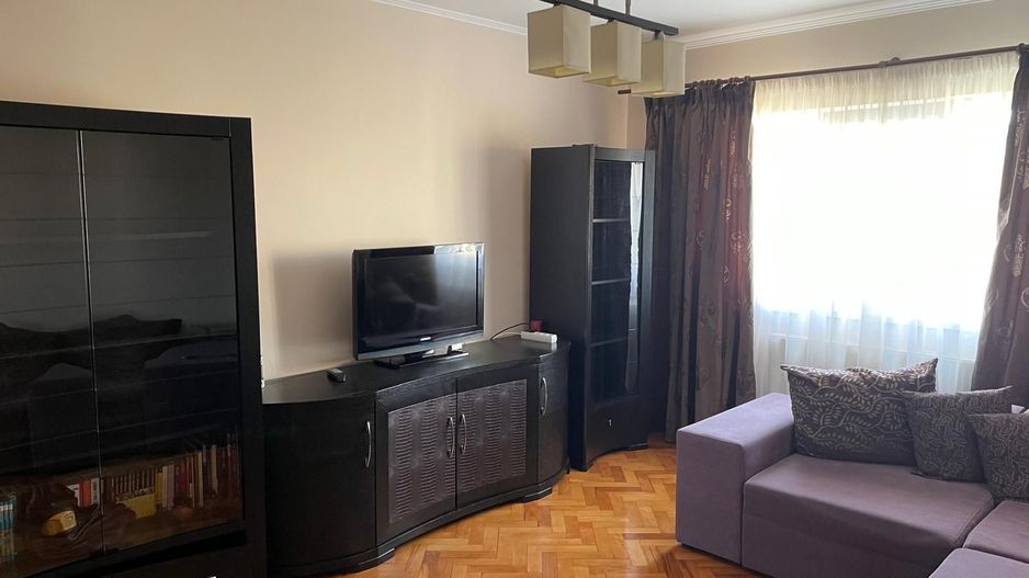 | Apartament cu 3 camere de vanzare | Decomandat | Cartierul Marasti | - Poză 1