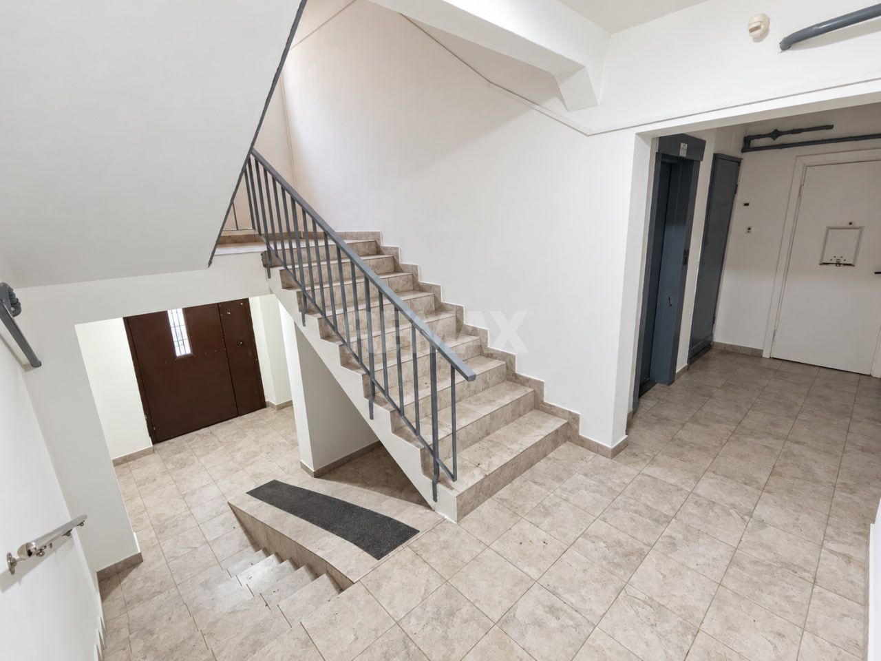 CIOCANA. 1 CAMERĂ. MIRCEA CEL BĂTRÂN. ETAJUL 3! - Poză 16