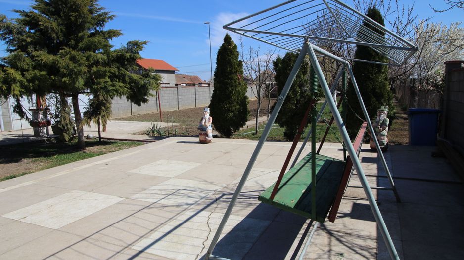 CASA CU TEREN GENEROS - Poză 3