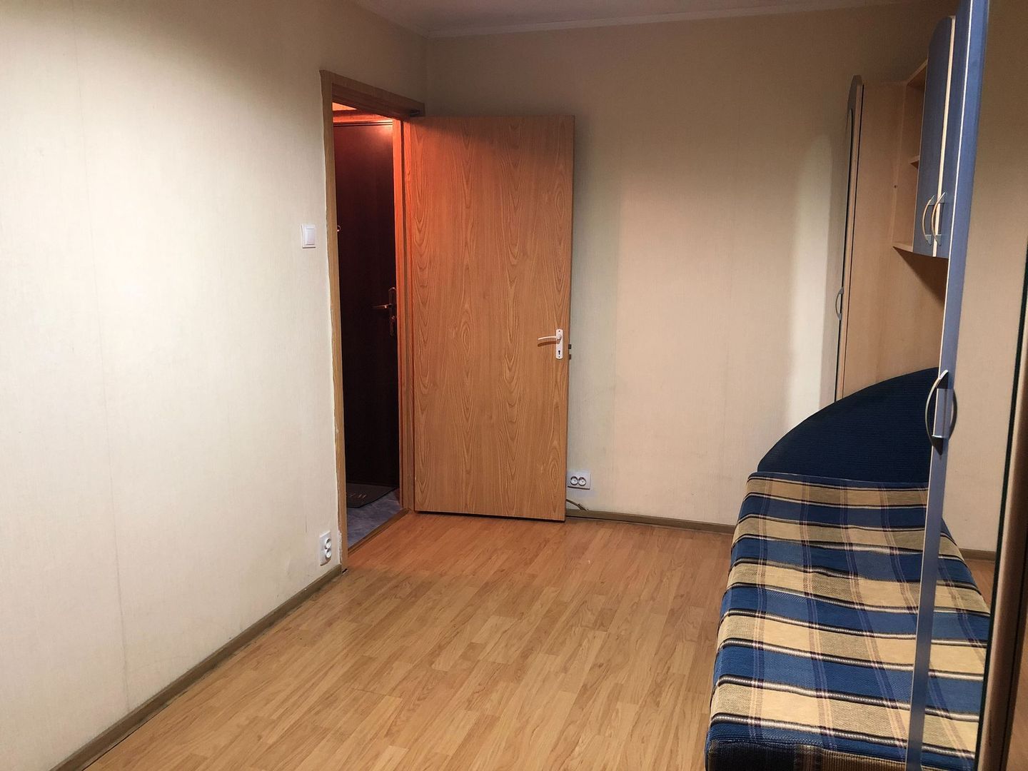 Garsoniera renovata Crinul de Padure Parc Drumul Taberei - Poză 6