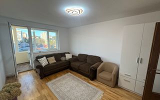 Apartament cu 3 camere, 65 mp, decomandat, zona Semicentral - Poză 1