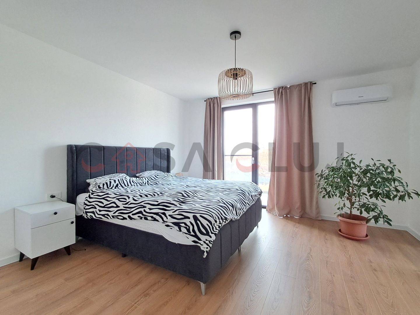 Duplex  5 camere La Cheie in Europa!! - Poză 9