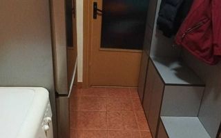 De vanzare apartament cu 2 camere - Poză 4