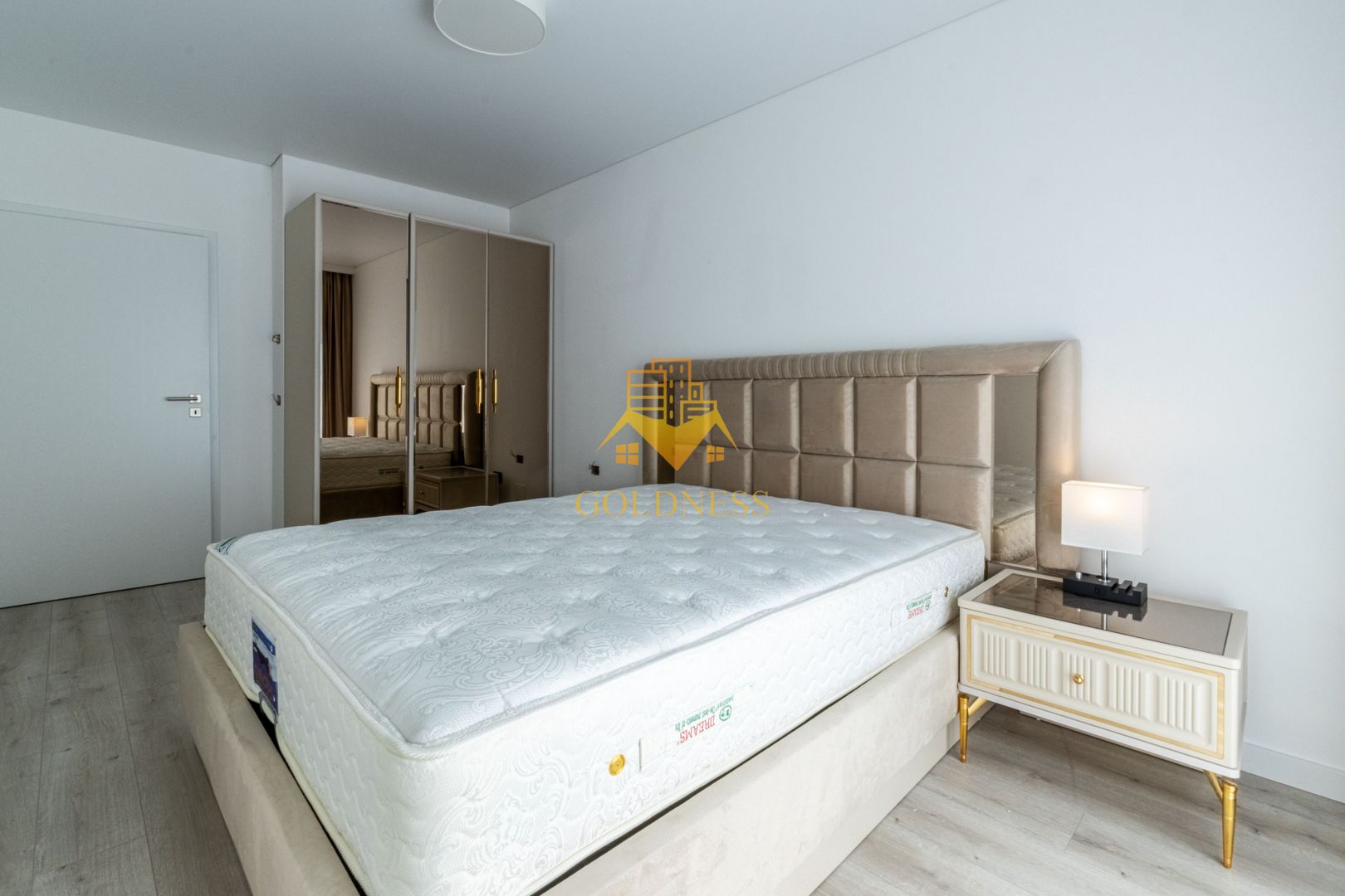 3 camere, totul nou,parcare Zorilor Frunzisului Zona LIDL,Golden Tulip - Poză 4