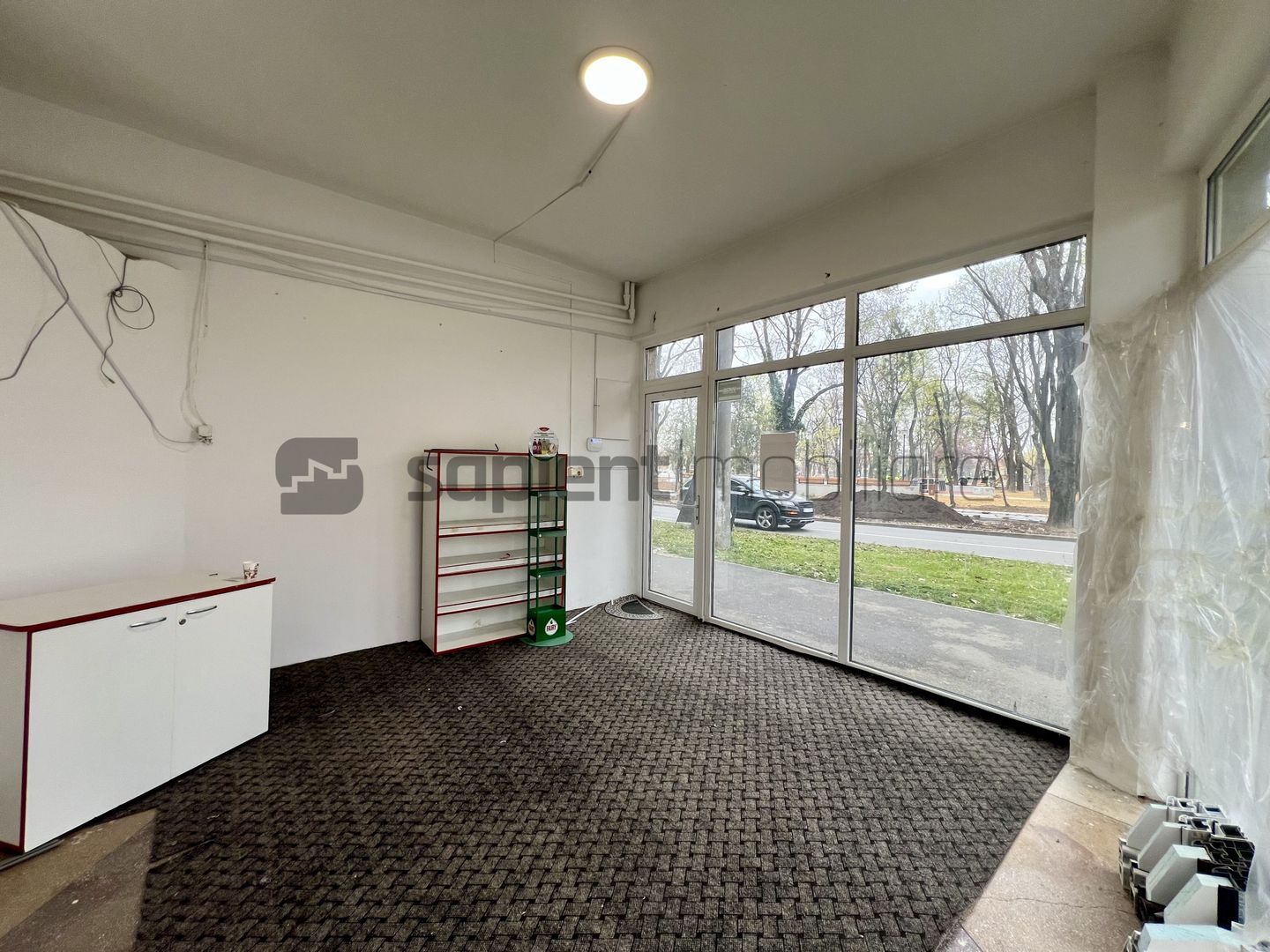 Sapient | Spațiu comercial _ Piața 22 Decembrie, Oradea - Poză 5