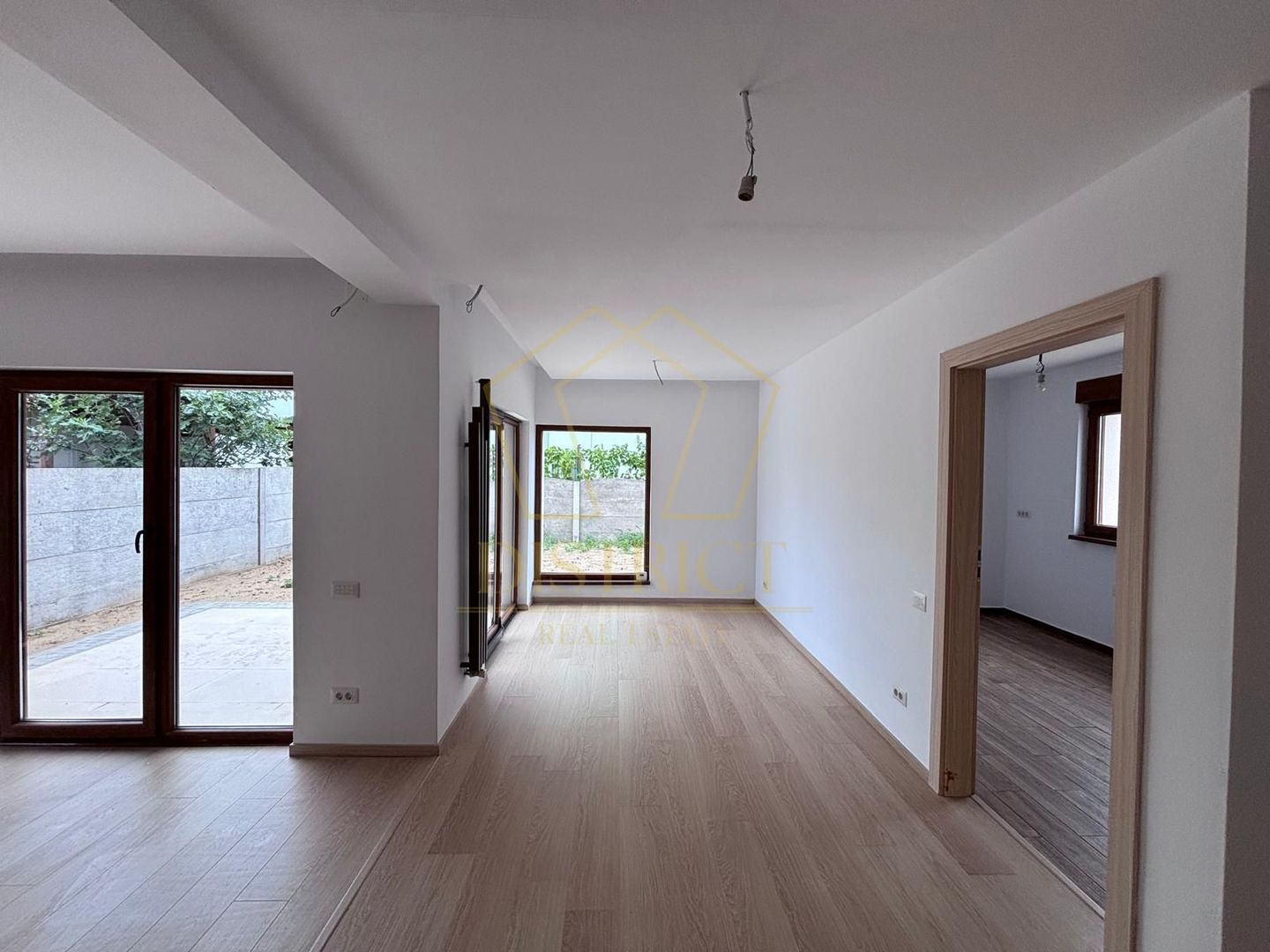 Duplex modern cu 5 camere, birouri sau rezidential  | Dumbravita - Poză 15