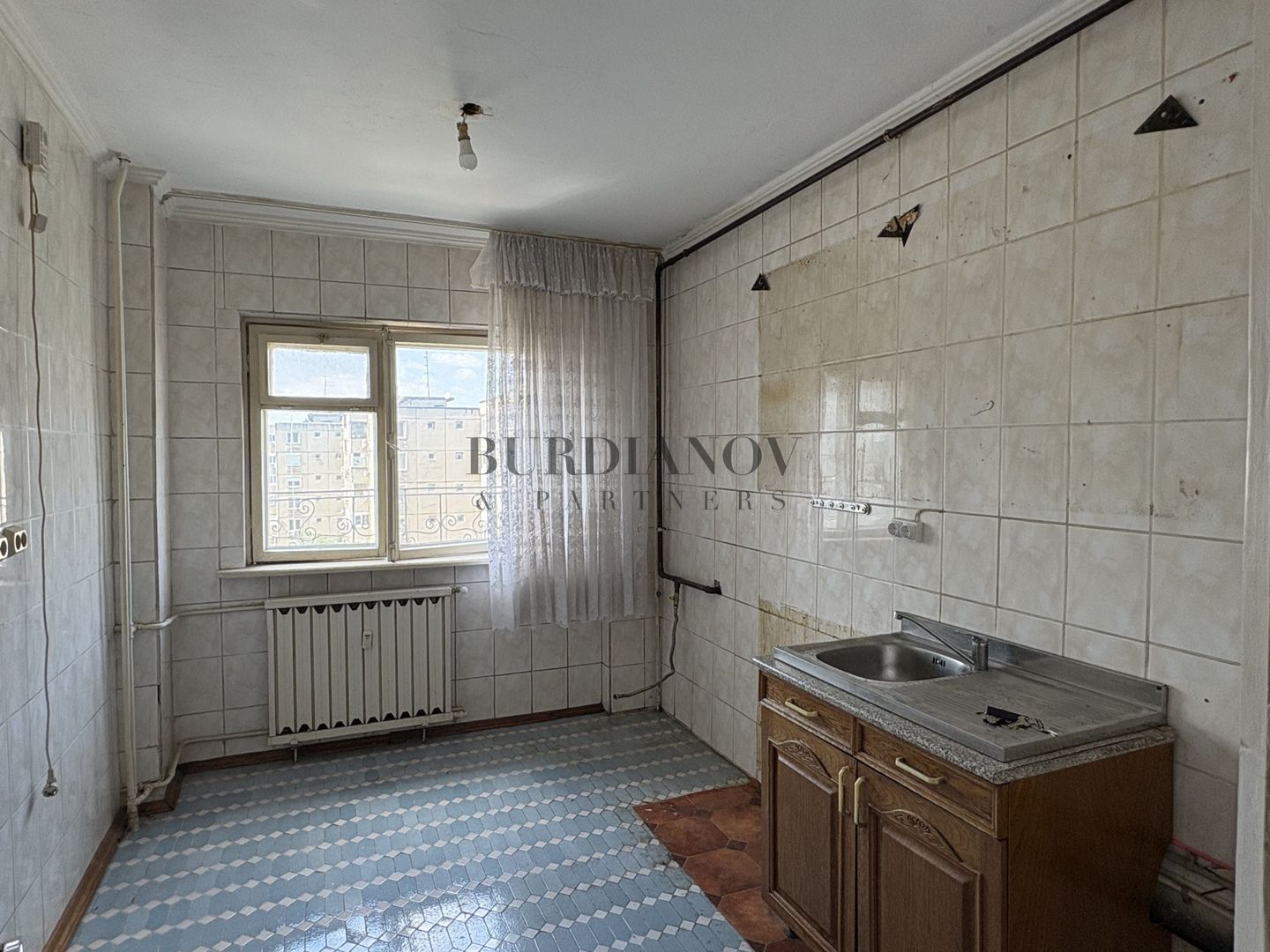 Apartament cu 4 camere - Metrou Gorjului - Bd. Uverturii 89 - Poză 4